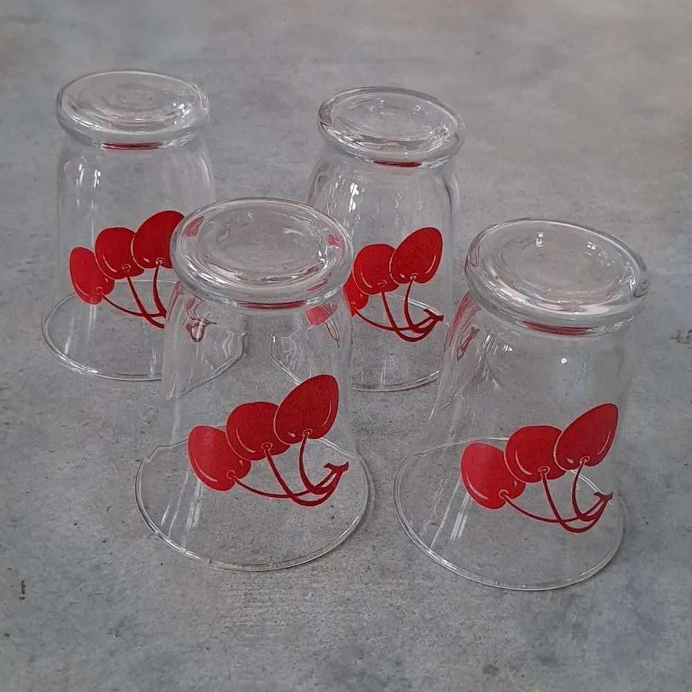 Vintage MCM Libbey Red Cherries Juice Glass | Shot Glass | Set of 4 - Picture 9 of 9